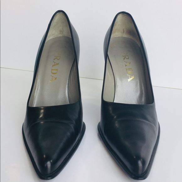 🚫 Pending ❌ Vintage Prada Black High Heels - Picture 3 of 8